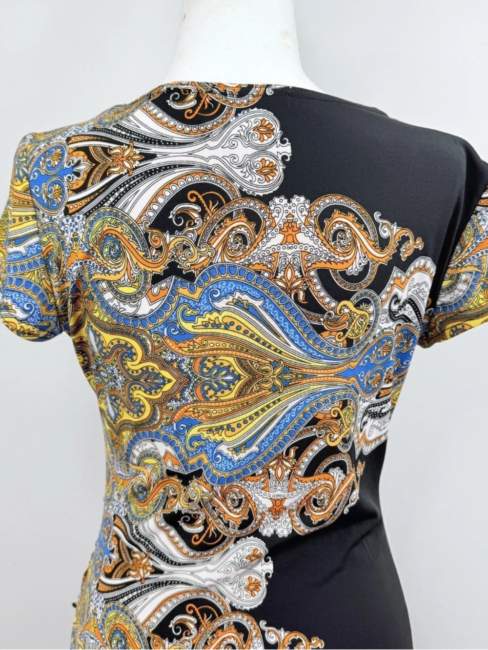 Joseph Ribkoff black paisley sheath dress with ruched side detailing size 10. - Picture 8 of 12